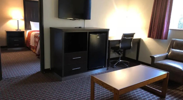 Двухместный люкс c 1 комнатой Super 8 by Wyndham Lacey Olympia Area