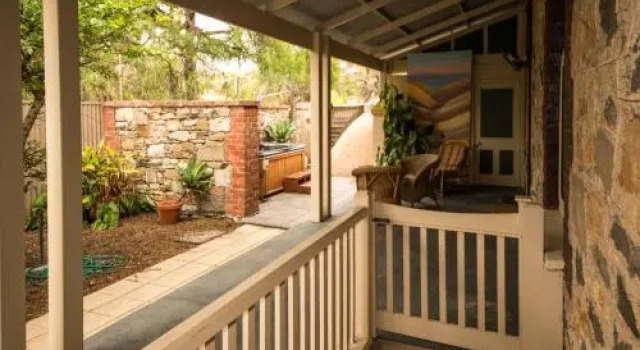 Yankalilla Bay Homestead, Book Hotel  