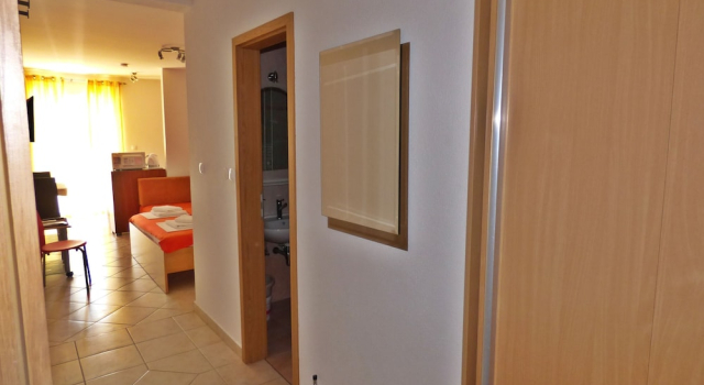 Студия Apartments by the sea Baska Voda, Makarska - 21774