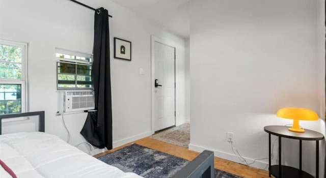 Comfortable 6BR 3BA Home w Large Yard, 预订 酒店 奥斯汀 Greater Austin