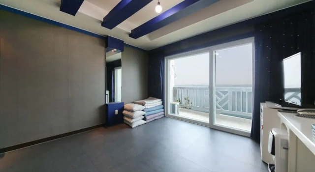 Namhae Mont Blanc Beach