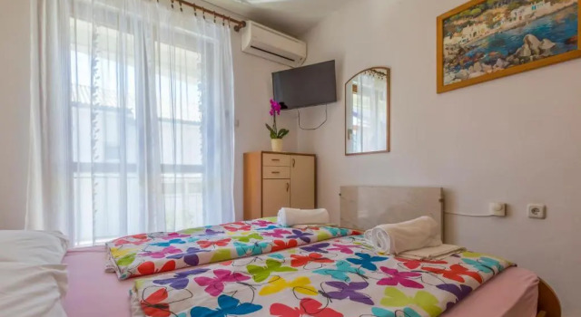 Apartment Katnić 1-2-3