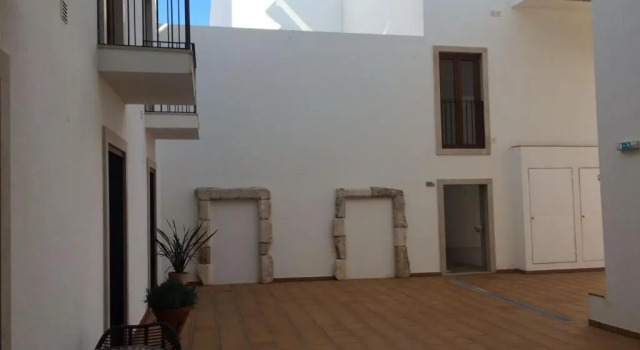 Апартаменты Deluxe Henri's Apartments Páteo de Santo António