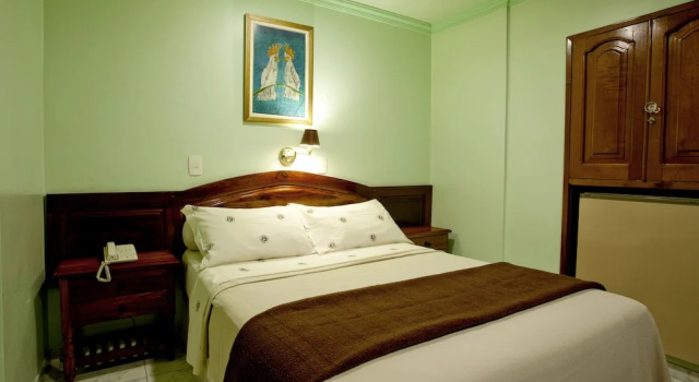 Одноместный номер Standard Krystal Hotel