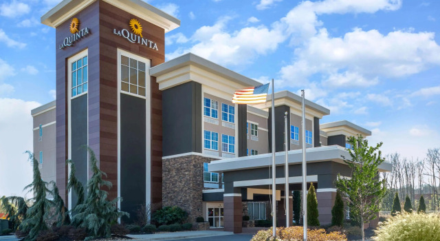 La Quinta Inn & Suites by Wyndham Forsyth, Rezervați Hotel Forsyth Georgia