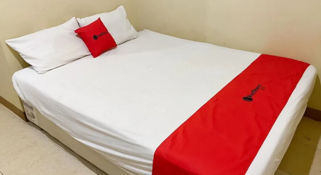 RedDoorz @ Jalan Morotai Lampung, Book Hotel Bandar Lampung Sumatra