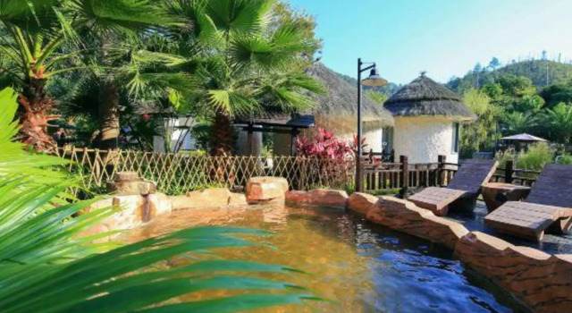 Yongding Tianzi Hot Spring Holiday Resort Longbowan Hotel, Book Resort Yongding Fujian