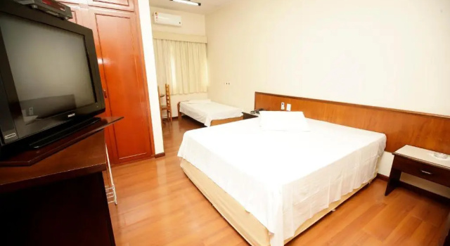 Трёхместный номер Standard Galatas Central Hotel
