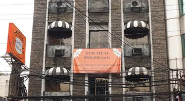 Кровать в общем номере (женский номер) Stone House Quezon City