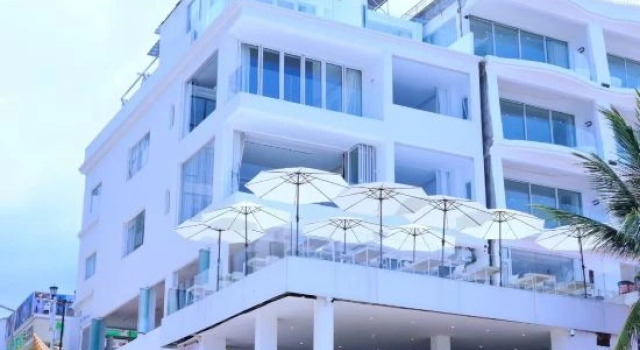 yangyangdexiaoyuan  tianyaxiaozhenhonglongjiexierjie93hao, Book Hotel Sanya Hainan