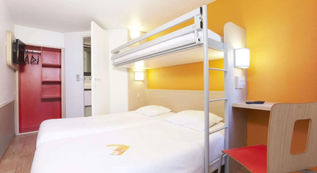 Трёхместный номер Standard Premiere Classe St Brieuc Tregueux