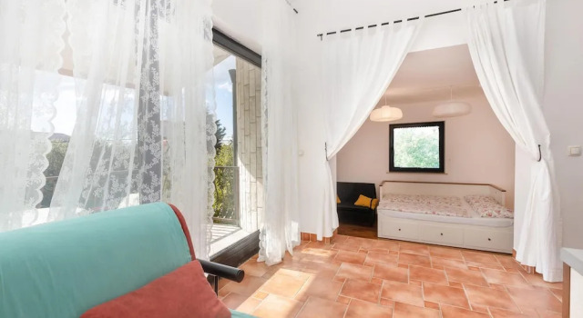 Stunning Home in Jadranovo With Wifi and 0 Bedrooms, Забронировать Отель Отели Приморско-Горанской жупания с парковкой, Парковка