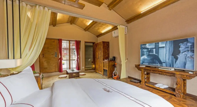 Being Attracted Guest Inn, Забронировать Гостевой дом Лицзян Юньнань, рядом с Улица Сквер-стрит Древнего города Даянь