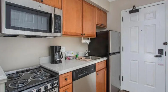Студия Courtyard by Marriott Knoxville Cedar Bluff