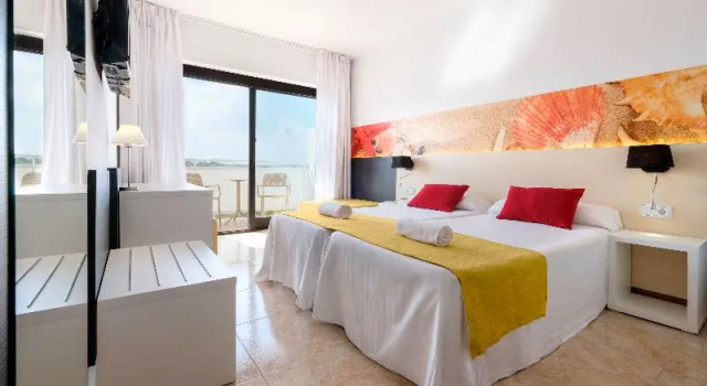 Двухместный номер Standard azuLine Hotel Bergantin