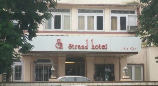 Strand Hotel, Colaba - A Seafront property, Забронировать Отель Колаба Мумбай, рядом с Union Bank of India