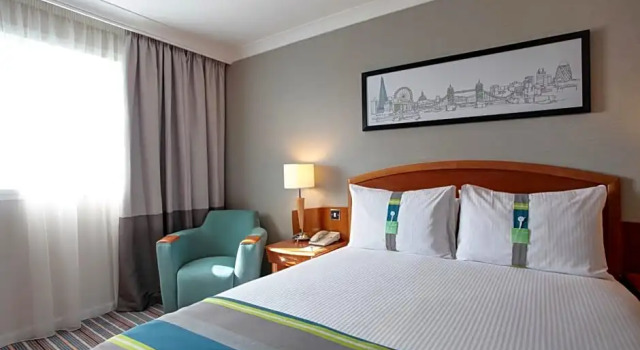Двухместный номер для гостей с ограниченными возможностями B&B HOTEL London Heathrow