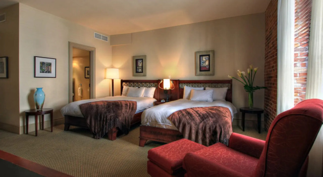 Hotel Nelligan, Book Hotel Hotels in Montreal with Breakfast, near Clock Tower Beach, Breakfasts
