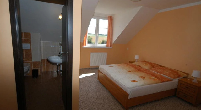 Toscca, Reserva ahora Hotel Čelákovice Bohemia Central
