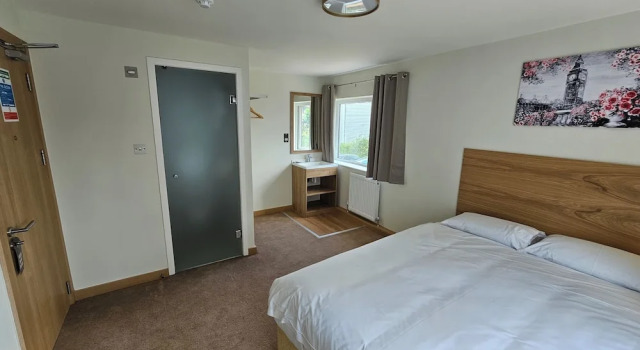 Homefield Lodge, Забронировать Отель Брент Харроу