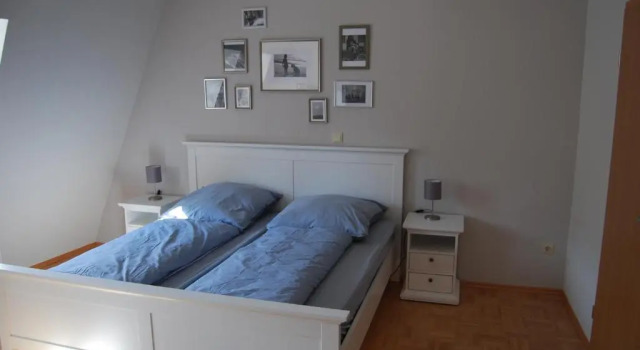 B2-Ferienwohnung, Забронировать Отель Отели Эрфурта с парковкой, рядом с Августинский монастырь, Парковка