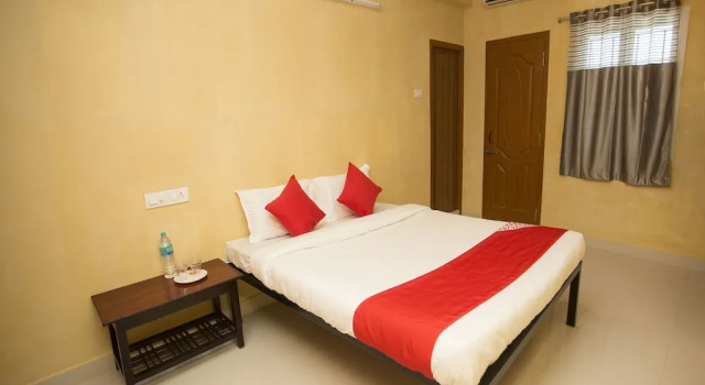 OYO 13058 Home Grand 3BHK ECR