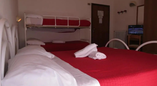 Четырёхместный номер Economy Hotel Gemini