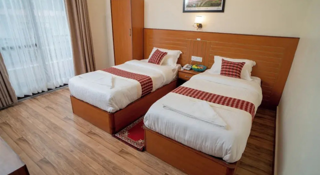 Двухместный номер Deluxe с балконом Madhuban Hotel