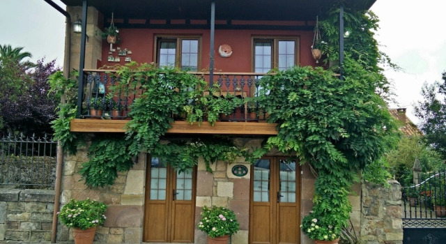 Posada Trisileja, Rezervasyon Misafirhane Mazcuerras Kantabria