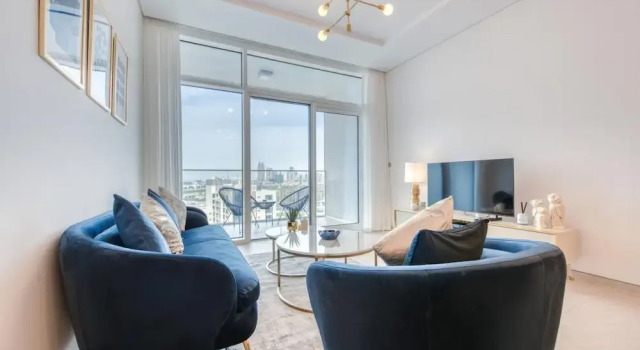 Urban 1BR w Golf Course Views, Забронировать Отель Дубай Эмират Дубай, рядом с Остановка трамвая Marina Towers