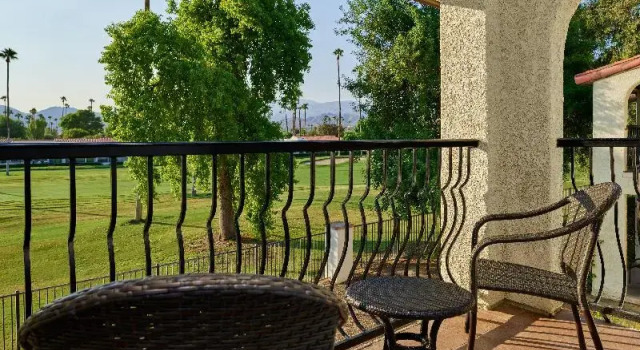 Двухместный номер Standard с балконом и с красивым видом из окна Omni Rancho Las Palmas Resort & Spa