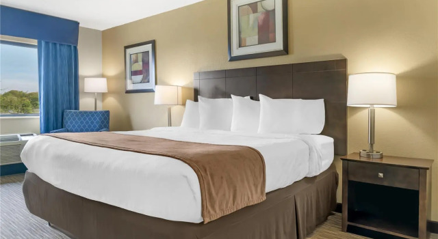 Двухместный люкс с видом на реку Best Western Port Huron Blue Water Bridge