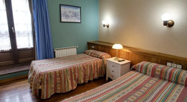 Hotel Avenida Benasque, Buchen Sie Hotel Benasque 