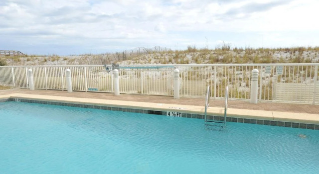 Caribbean Resort Condominiums by Wyndham Vacation Rentals, Забронировать Курортный отель Наварр Панхэндл Флорида, рядом с Navarre Beach Fishing Pier