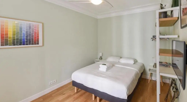 Welkeys - Crozatier Apartment, Забронировать Апартаменты/квартира Апартаменты Парижа, рядом с Cinémathèque Française, Апартаменты/квартира