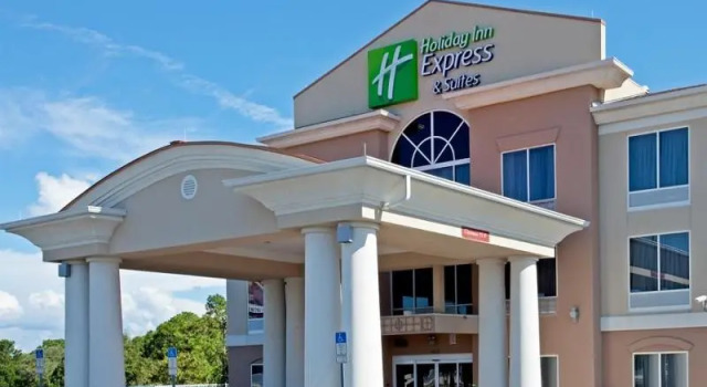 Четырёхместный номер Standard Holiday Inn Express Hotel & Suites Brooksville West by IHG