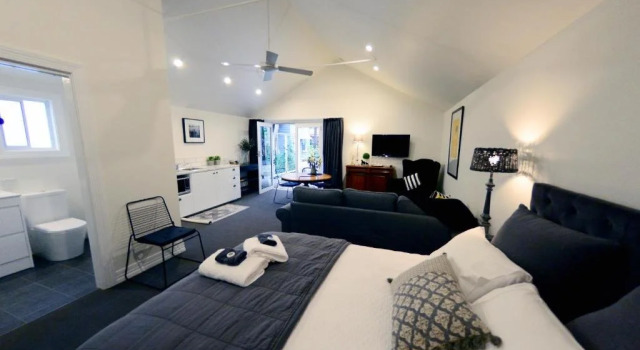 Clement House, Buchen Sie Hotel Benalla Victorian High Country