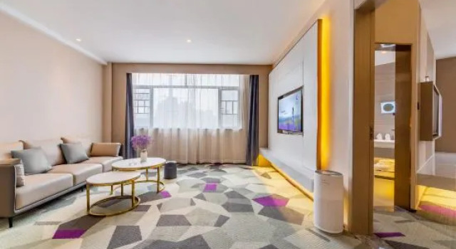 Люкс Deluxe Lavande Hotel (Shaoyang Gaotiezhan)