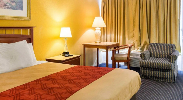 Номер Econo Lodge Petersburg - Fort Lee