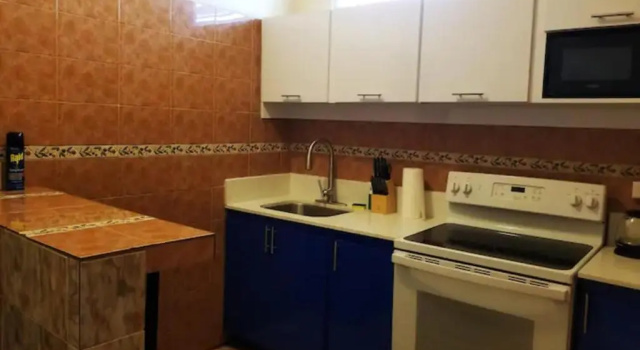 Апартаменты Del Valle Central Casa near Trendy Calle Loiza- One bedroom with queen
