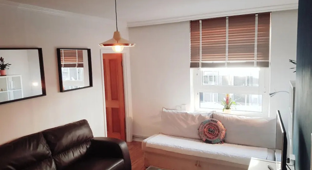 Thistle City London Apartment