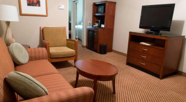 Полулюкс Hilton Garden Inn Laramie