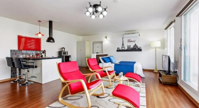 Jecheon Montmartre Pension, Prenota Hotel Jecheon Chungcheongbuk-Do