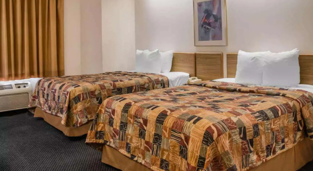 Days Inn by Wyndham Flint/Bishop International Airport, Брондау Қонақ үй Flint Мичиган