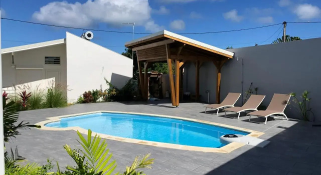 Gite Guidou, Prenota Hotel Hotel a Marie Galante con piscina, Piscina