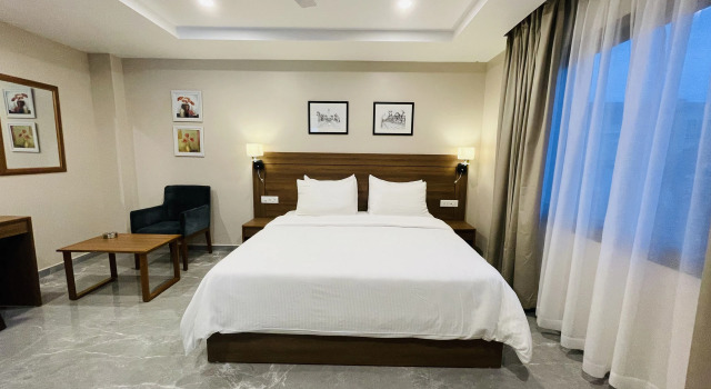 Hotel Imphal by the Classic, Book Hotel Hoteller i Imphal med parkering, Parkering