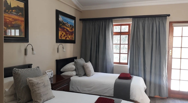 Двухместный номер Standard c 1 комнатой 17 on Bird Guest House