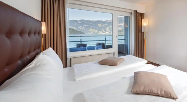 Двухместный номер Panorama с балконом и с видом на озеро Seerausch Swiss Quality Hotel