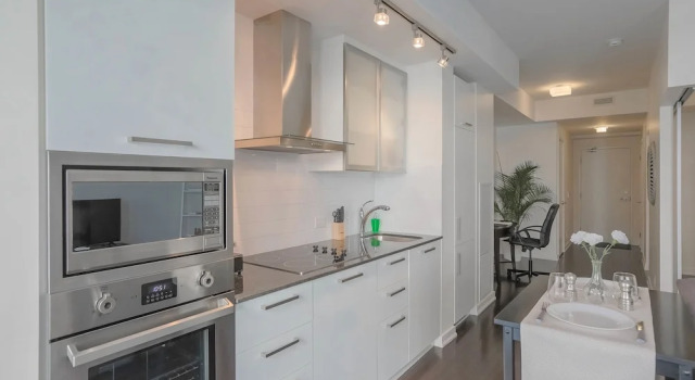 Номер Standard Noel Suites - York and Simcoe