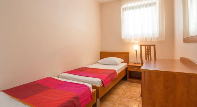 Apartment with Sea View And Ac, 12 Km From Sibenik